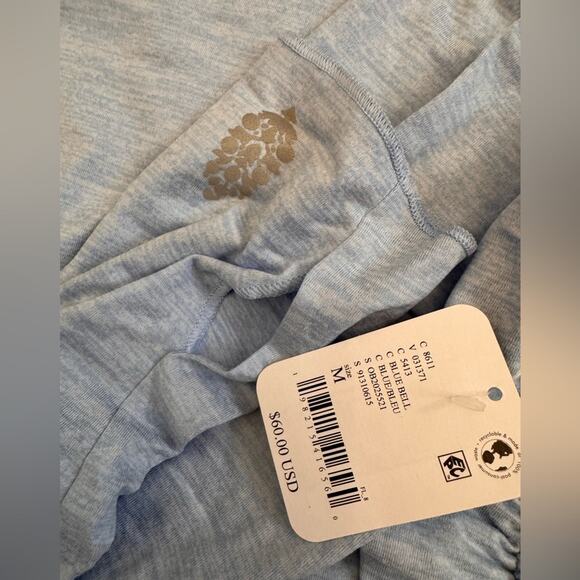 New FP MOVEMENT x HATCH Right On Run Layer
L/S Tee Medium Blue Bell SPRING! - Picture 5 of 7